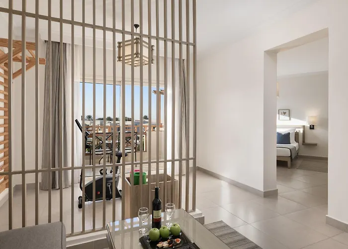 Jaz Casa Del Mar Resort 4*